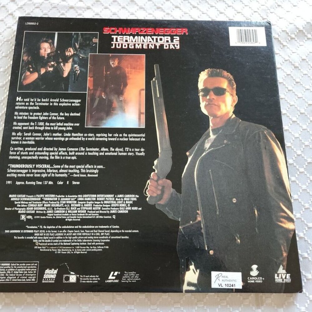 Arnold Schwarzenegger, Linda Hamilton + Cast signed Terminator 2: Judgement Day - Picture 10 of 11